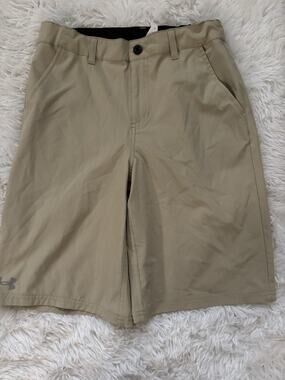 Under Armour Boys 18 Classic Lightweight Khaki Shorts. Great Qual & Condition